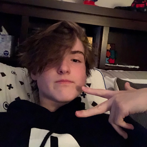 Meet your Posher, Riley - Picture 2 of 2